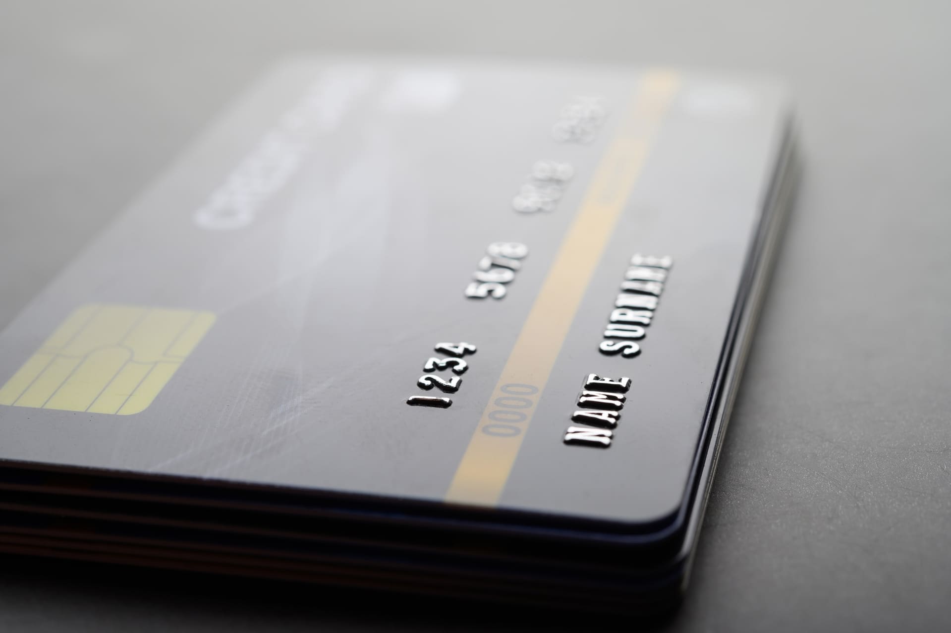 credit-cards-that-are-stacked-neatly-together (1)